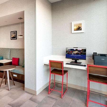 Hampton Inn Riverside March Air Force Base, Ca エクステリア 写真
